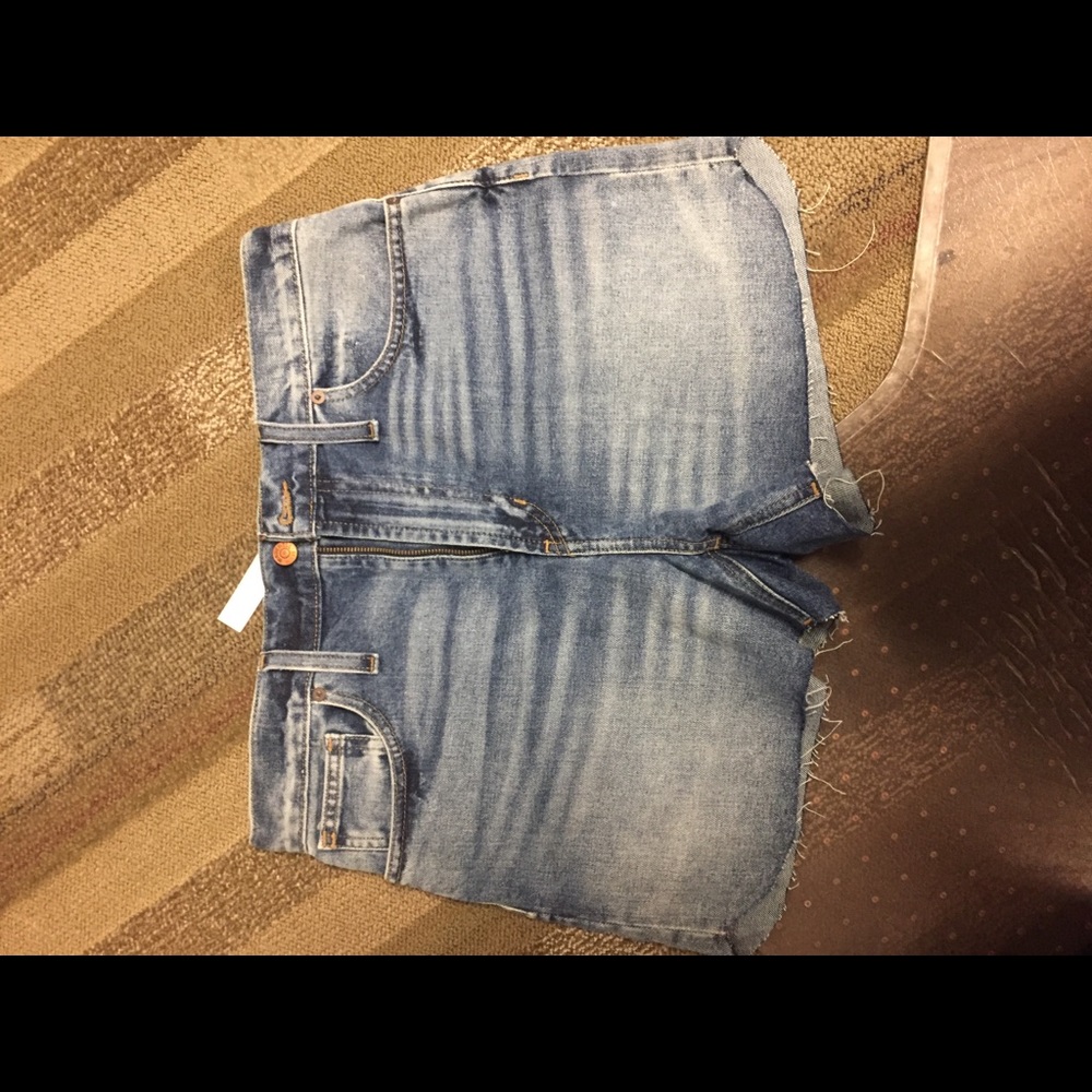 the perfect jean short - tulip hem edition